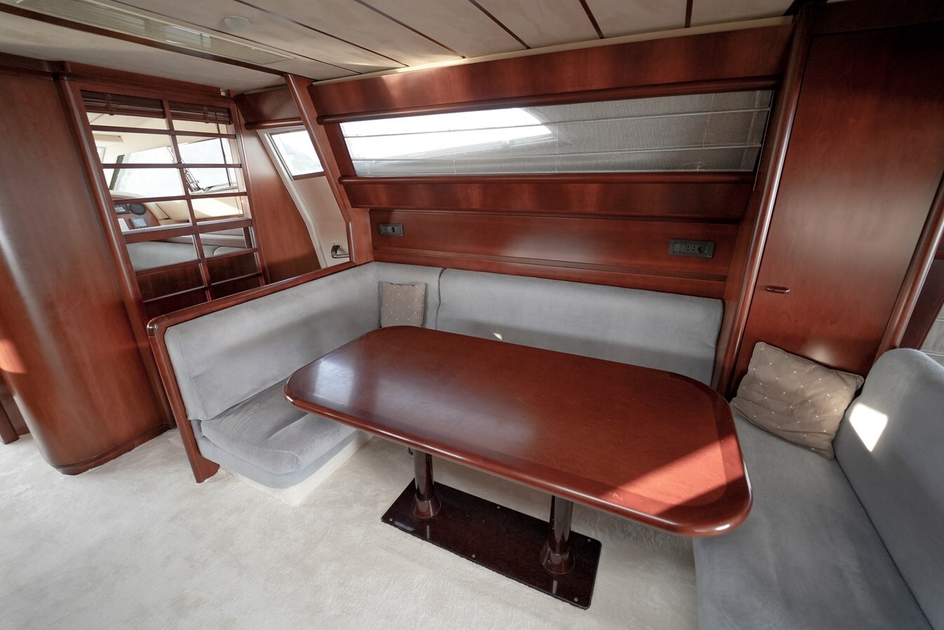 2001-ferretti-80-7-dc1b90