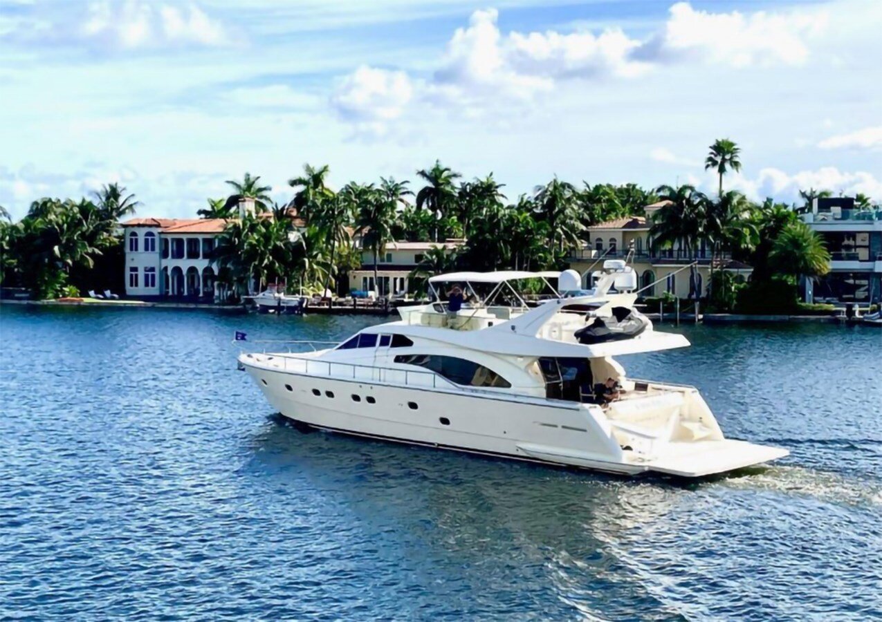 2001-ferretti-yachts-68-d9f931