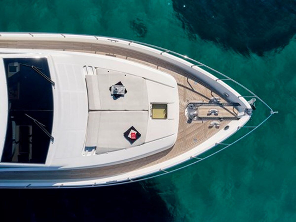 2001 FERRETTI YACHTS 69' 6