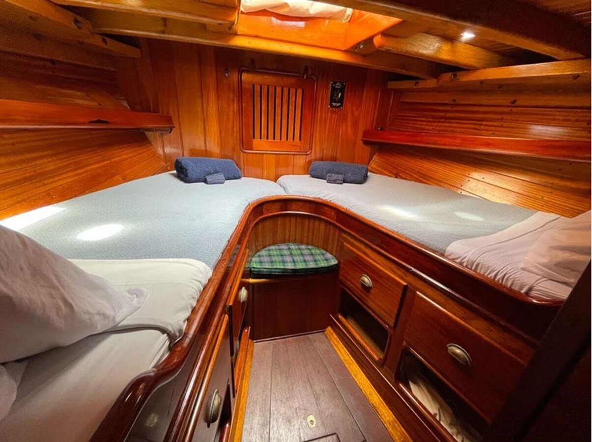 2001-gannon-benjamin-75-6-831a74