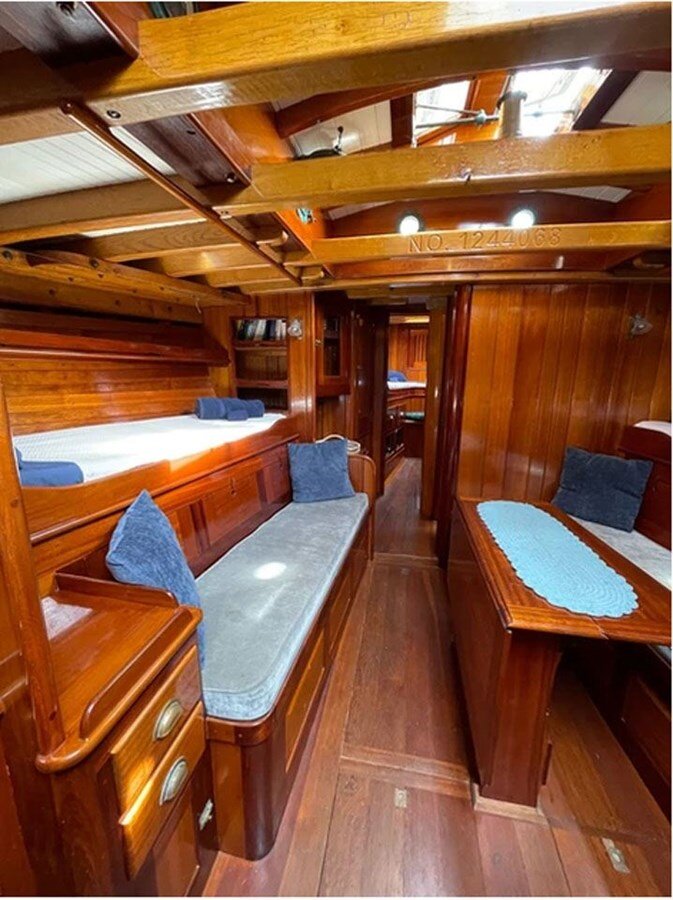 2001-gannon-benjamin-75-6-831a74