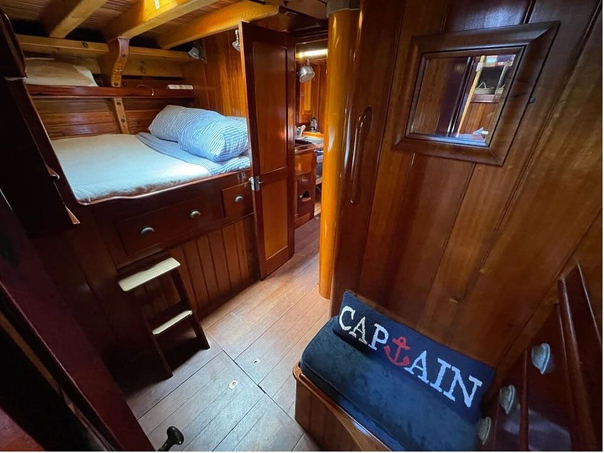 2001-gannon-benjamin-75-6-831a74