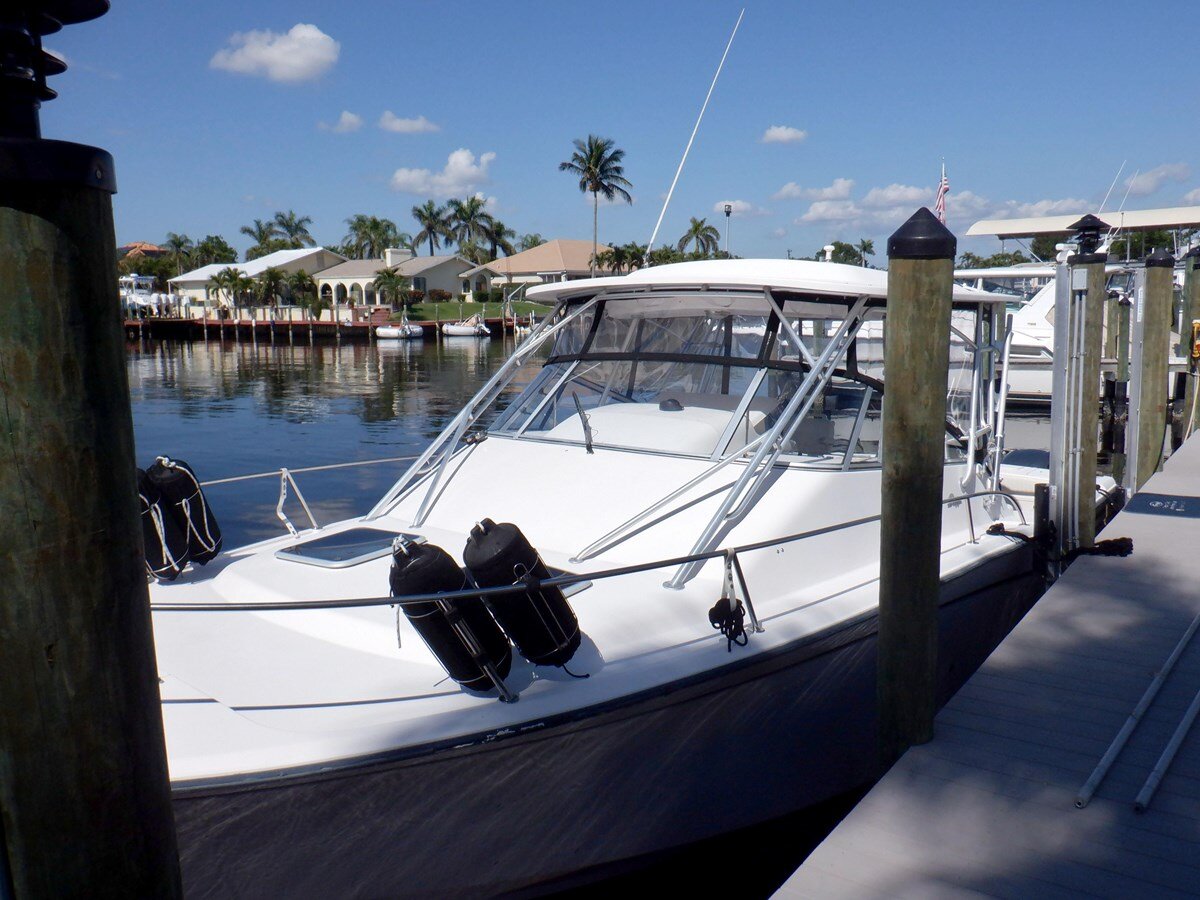 2001-grady-white-33-c630e6