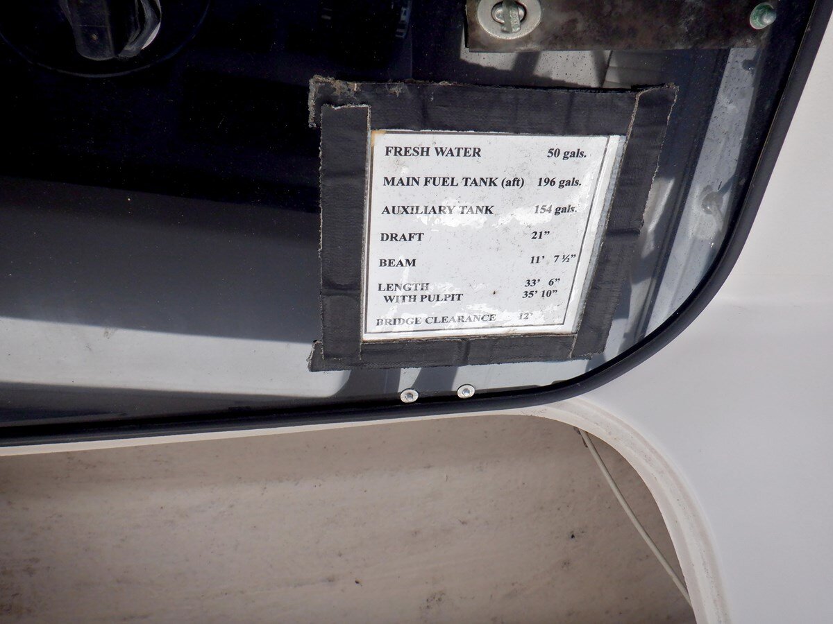 2001-grady-white-33-c630e6