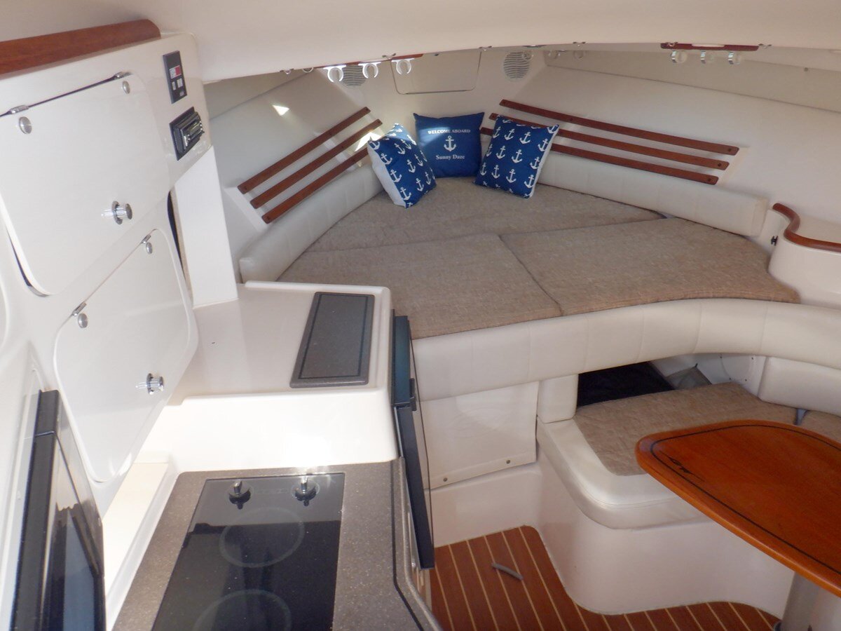 2001-grady-white-33-c630e6