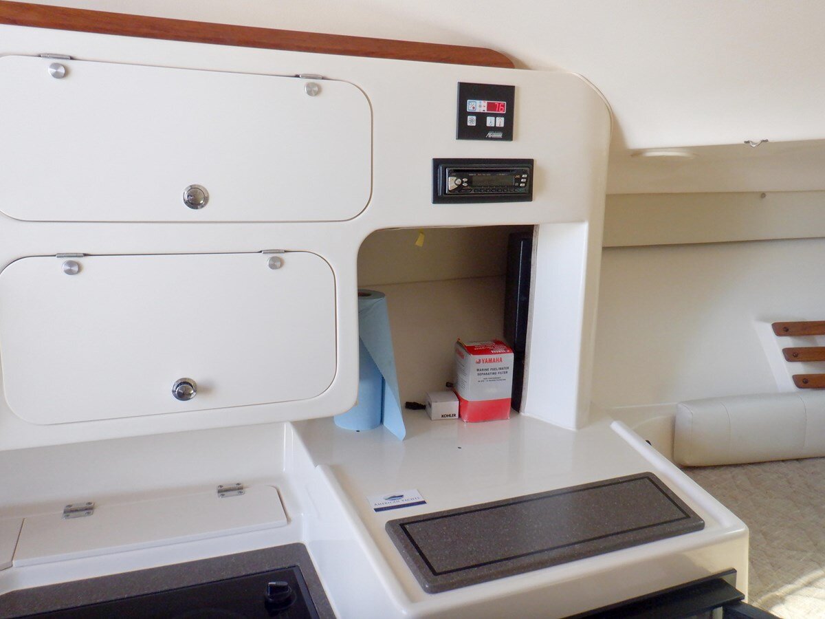 2001-grady-white-33-c630e6