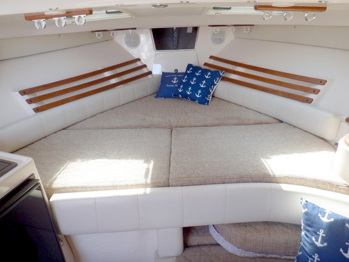 2001-grady-white-33-c630e6