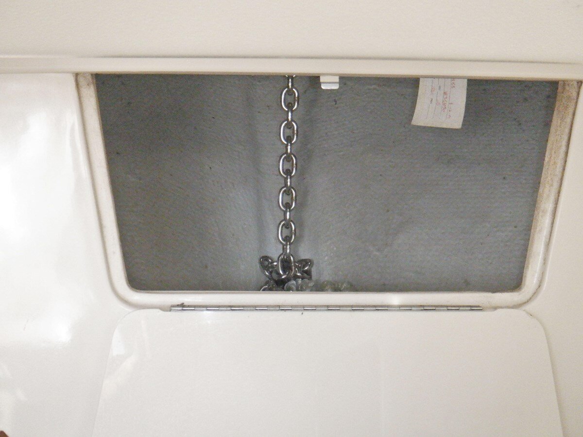 2001-grady-white-33-c630e6