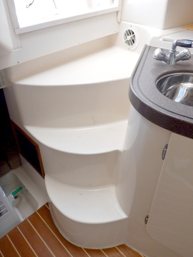 2001-grady-white-33-c630e6