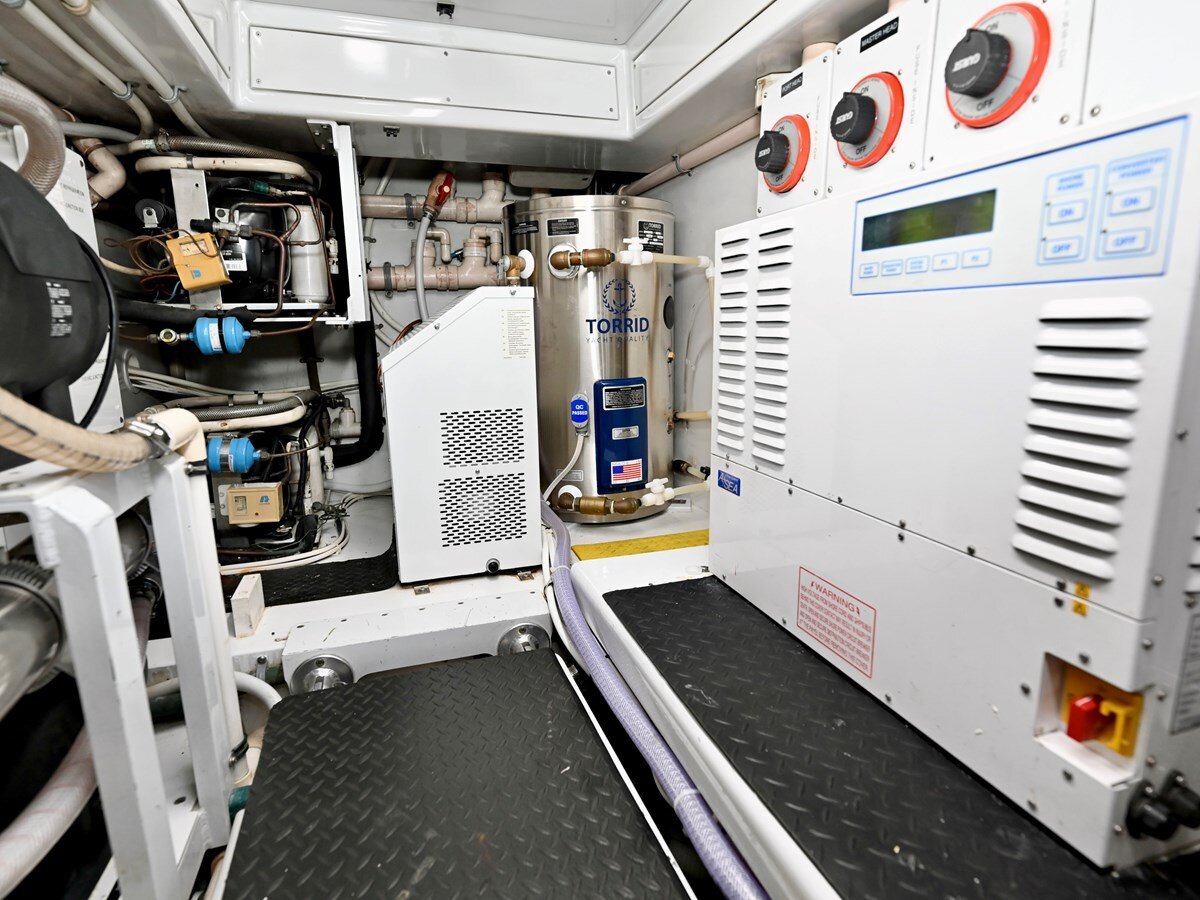 2001-merritt-boat-works-58-934130