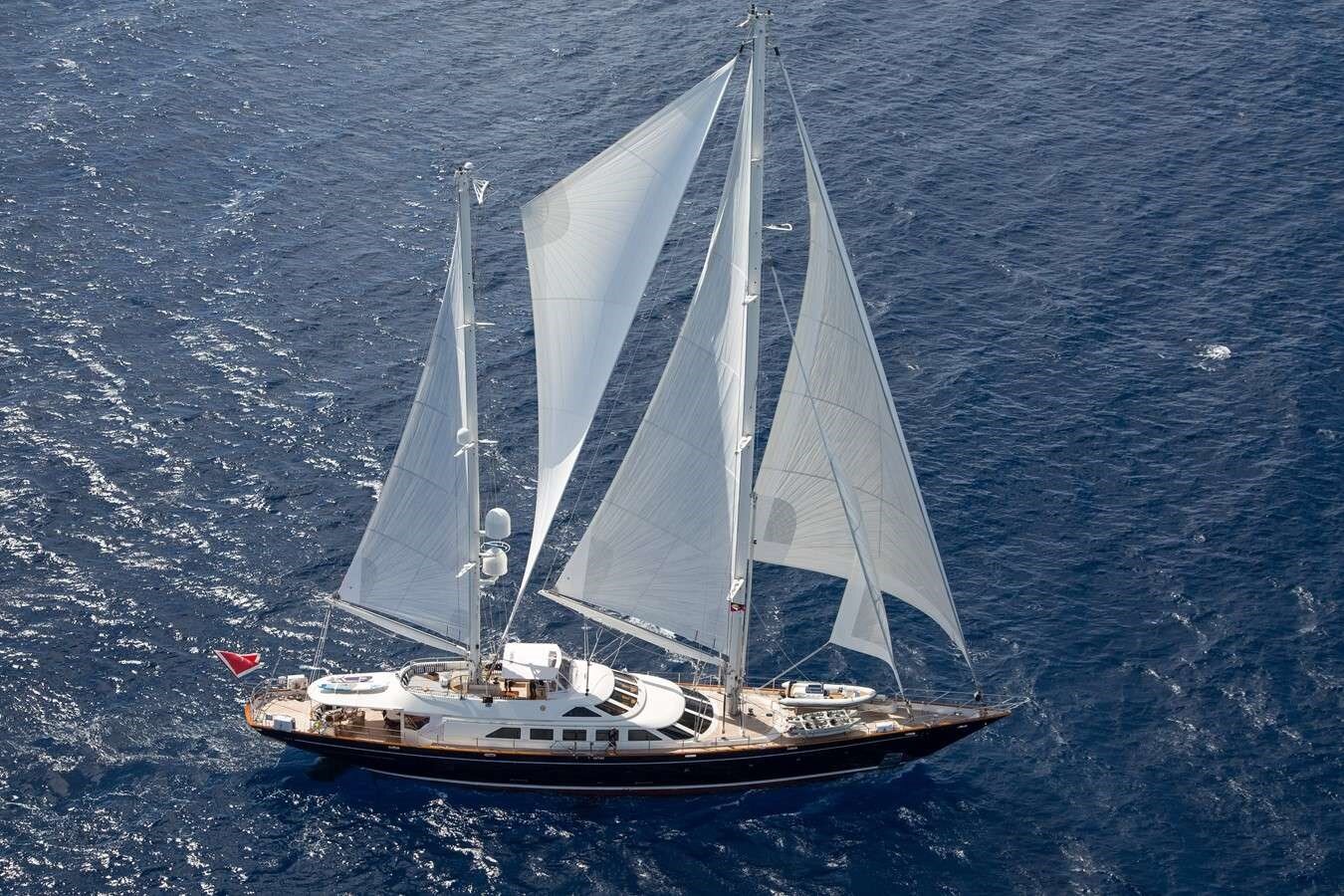 2001 PERINI NAVI 132'