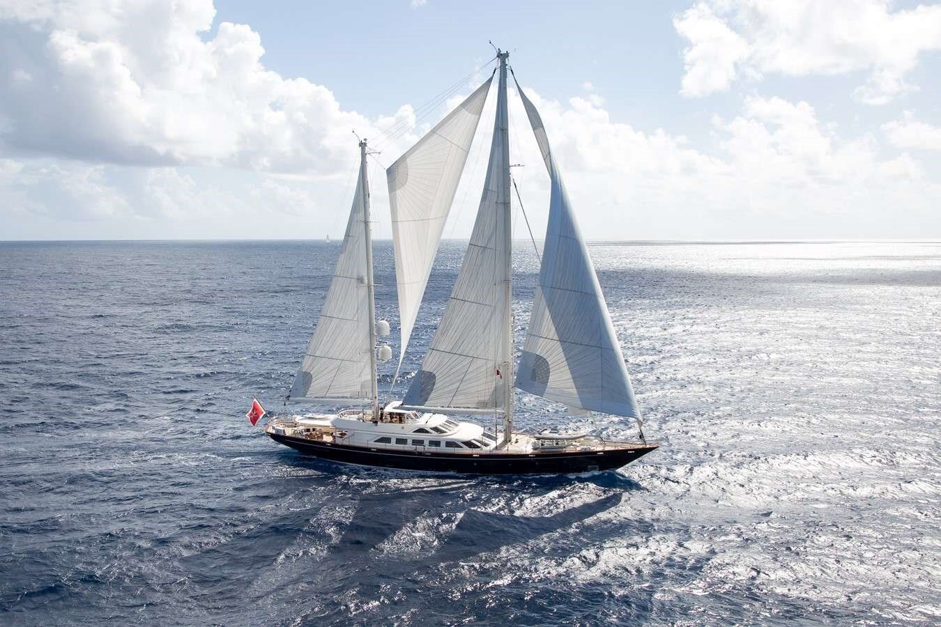 2001 PERINI NAVI 132'