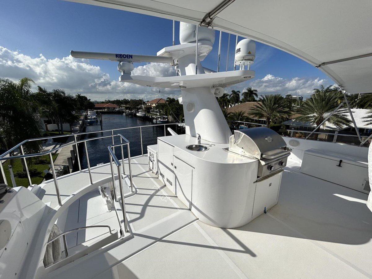 2001-president-yachts-100-ebd430