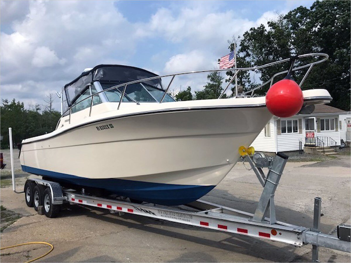 2001-pursuit-28-0b3c4d