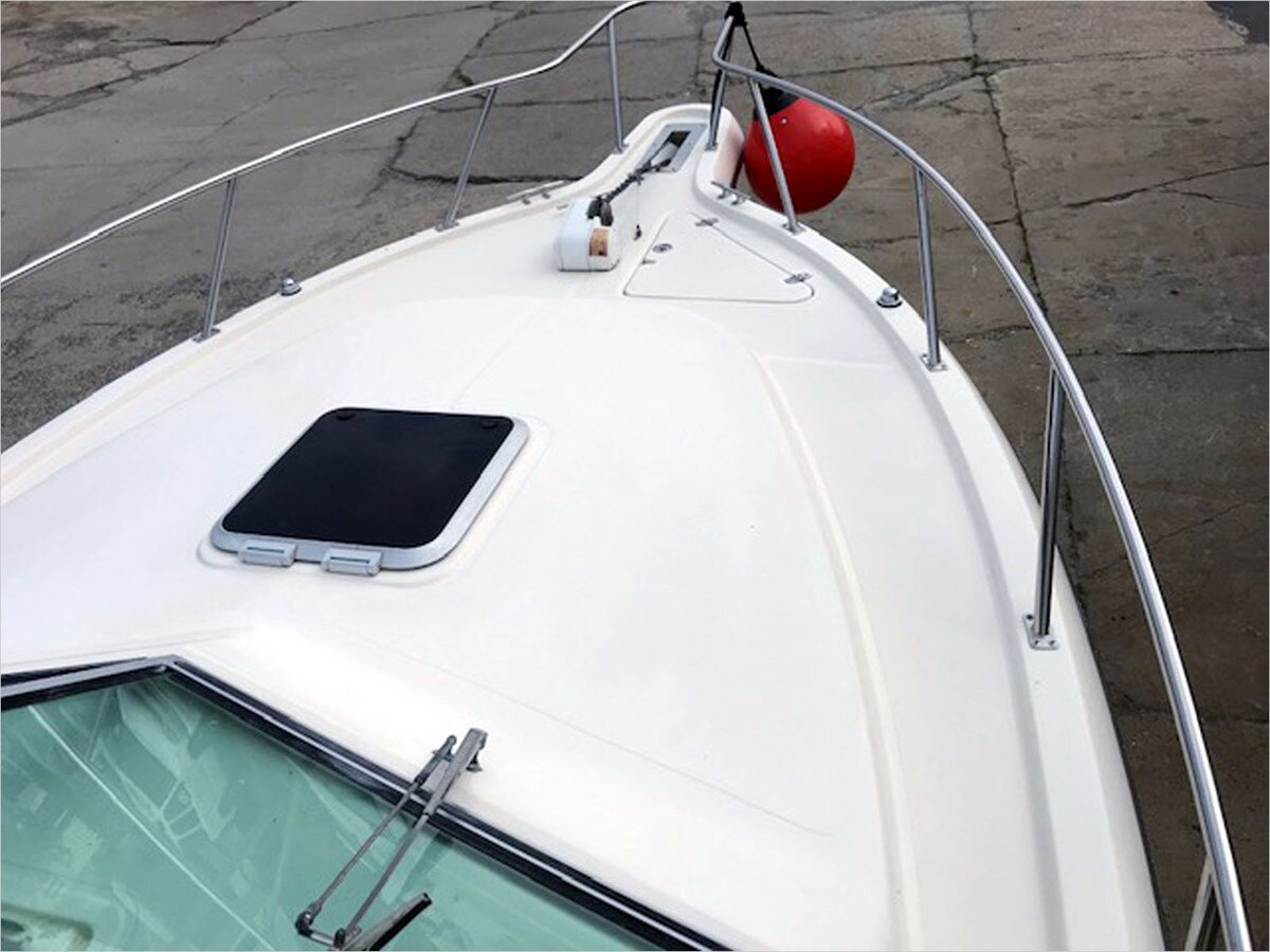 2001-pursuit-28-0b3c4d