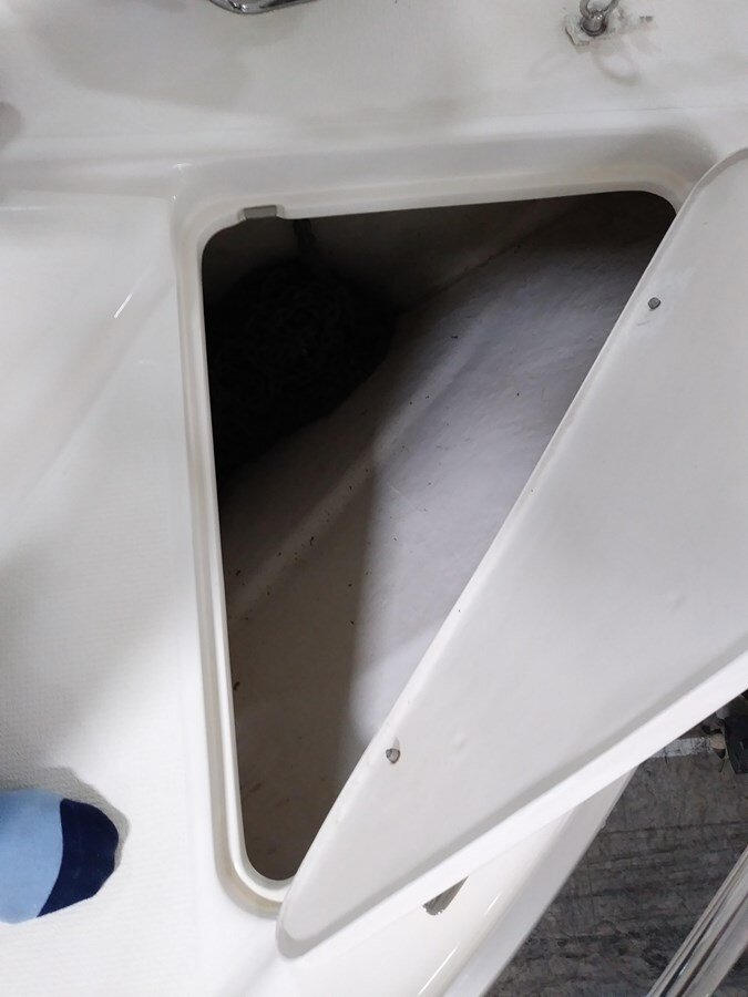 2001-riviera-42-15ce22