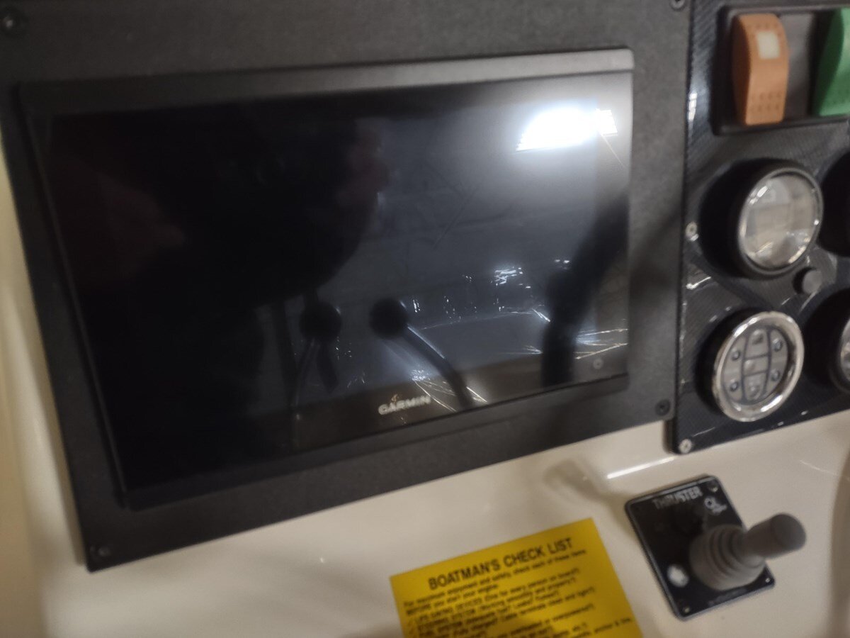 2001-riviera-42-15ce22