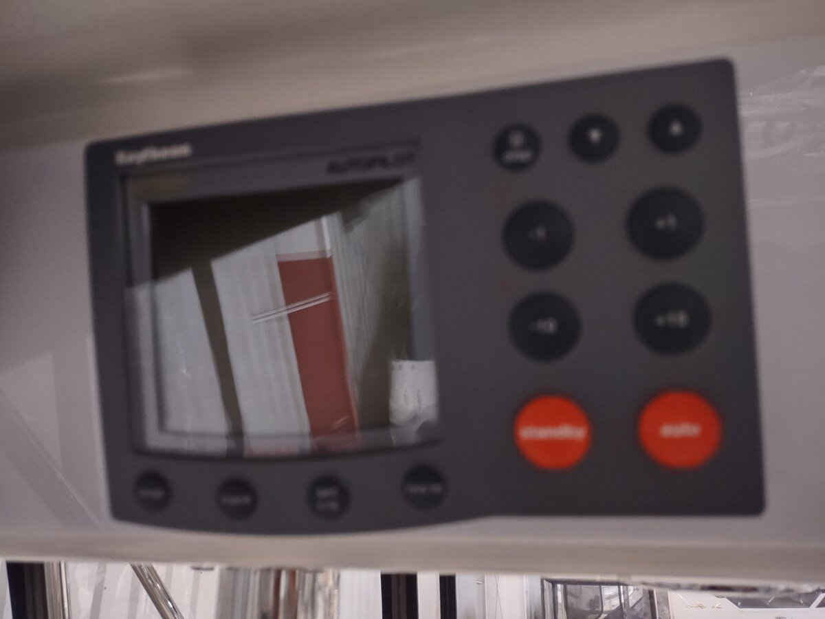 2001-riviera-42-15ce22