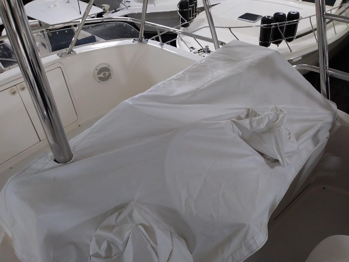 2001-riviera-42-15ce22