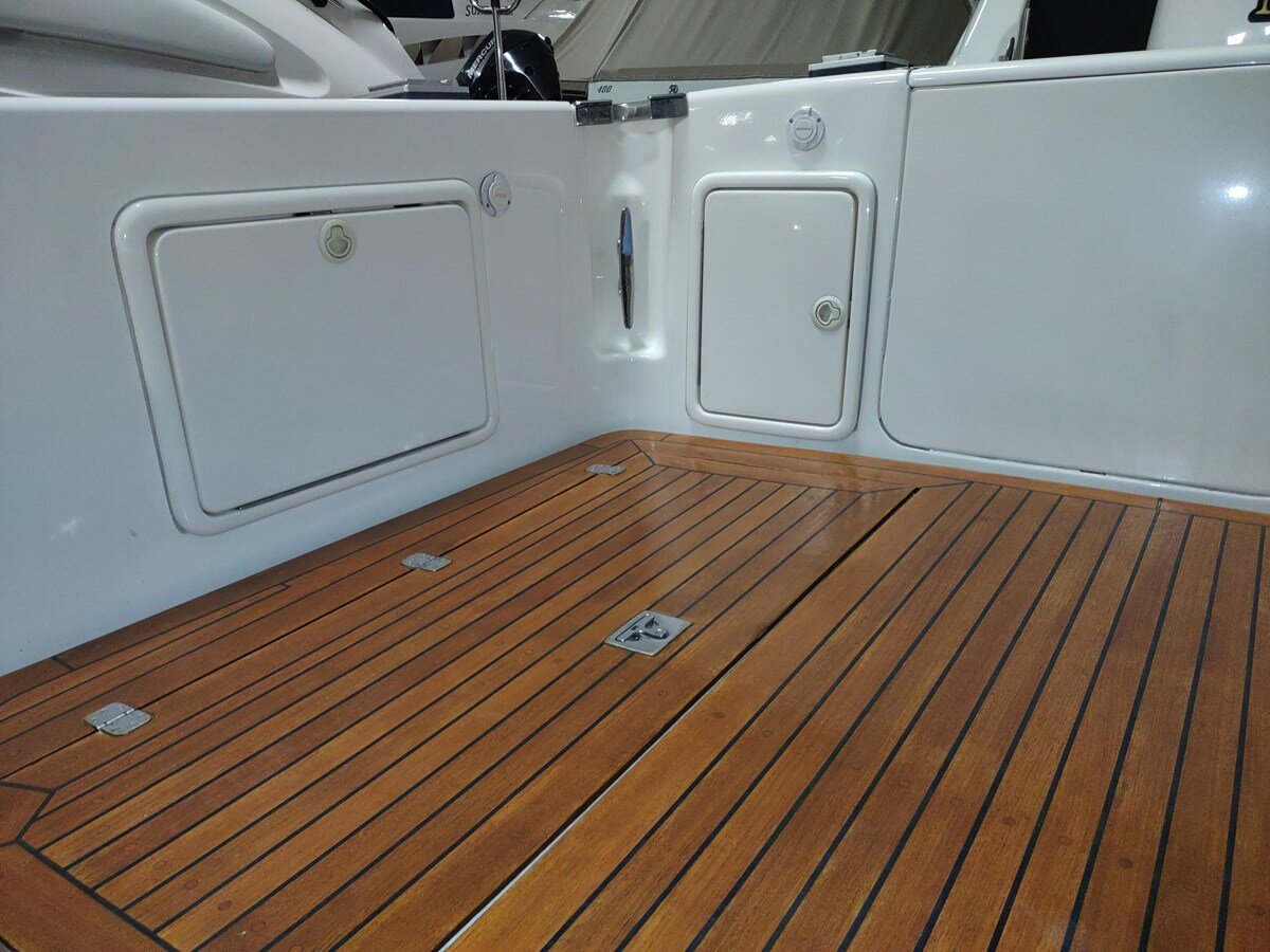 2001-riviera-42-15ce22