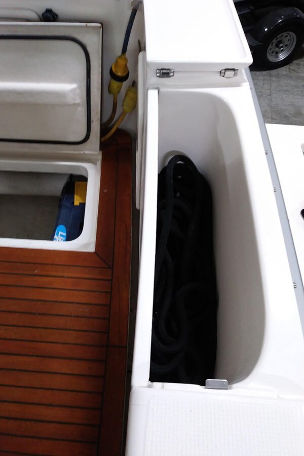 2001-riviera-42-15ce22