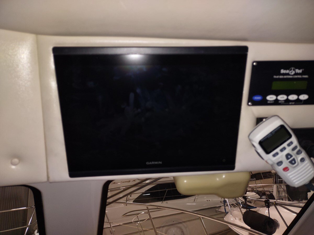 2001-riviera-42-15ce22