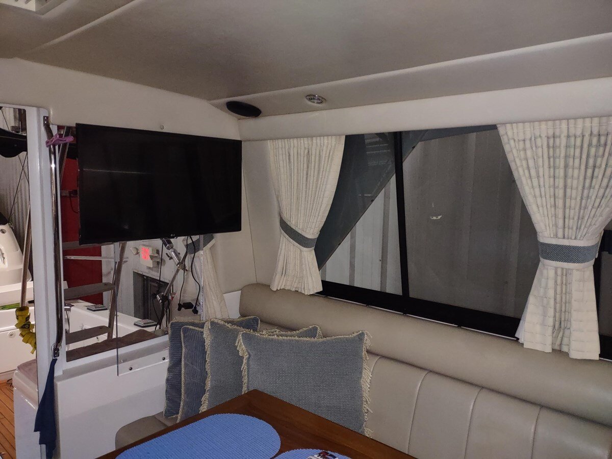 2001-riviera-42-15ce22