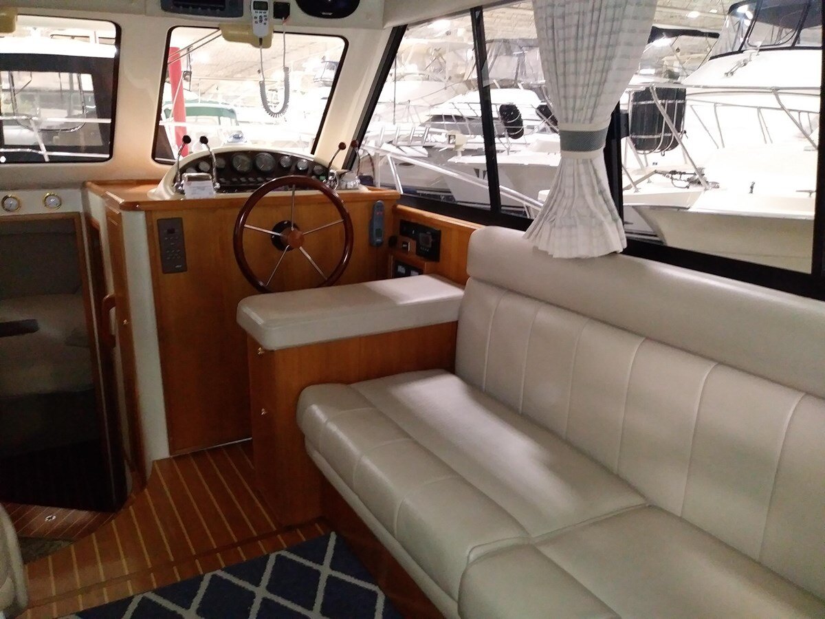 2001-riviera-42-15ce22