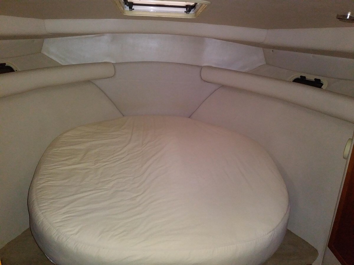 2001-riviera-42-15ce22