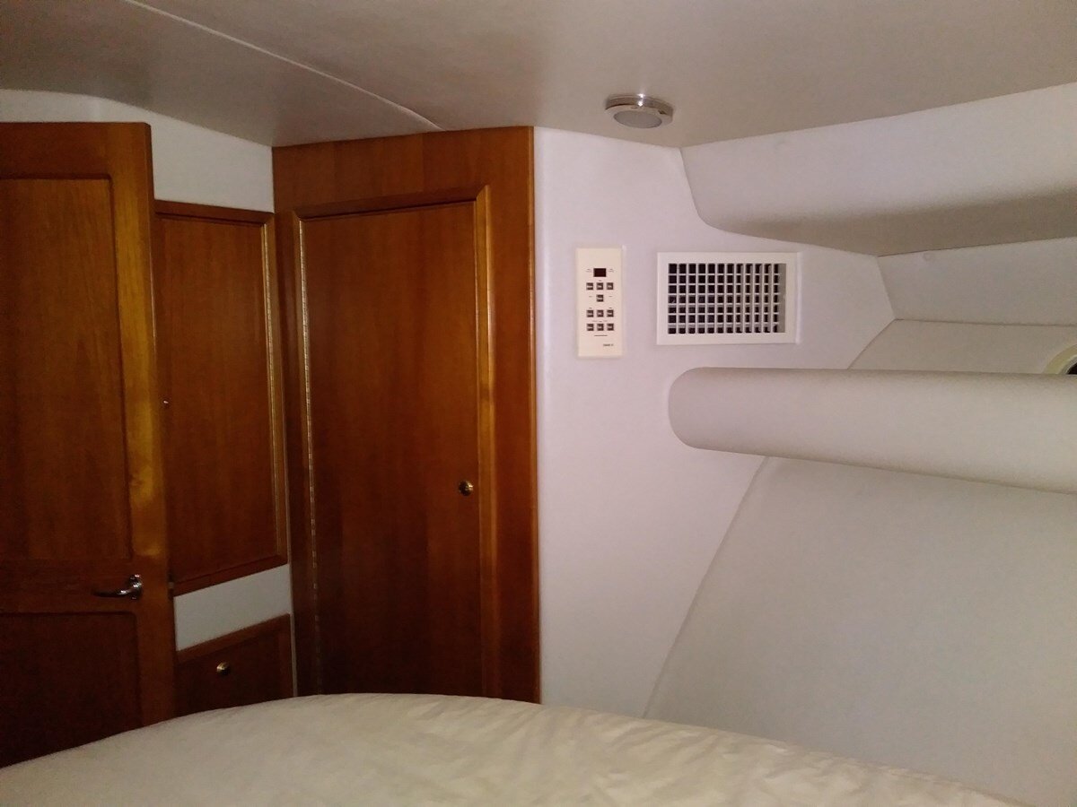 2001-riviera-42-15ce22