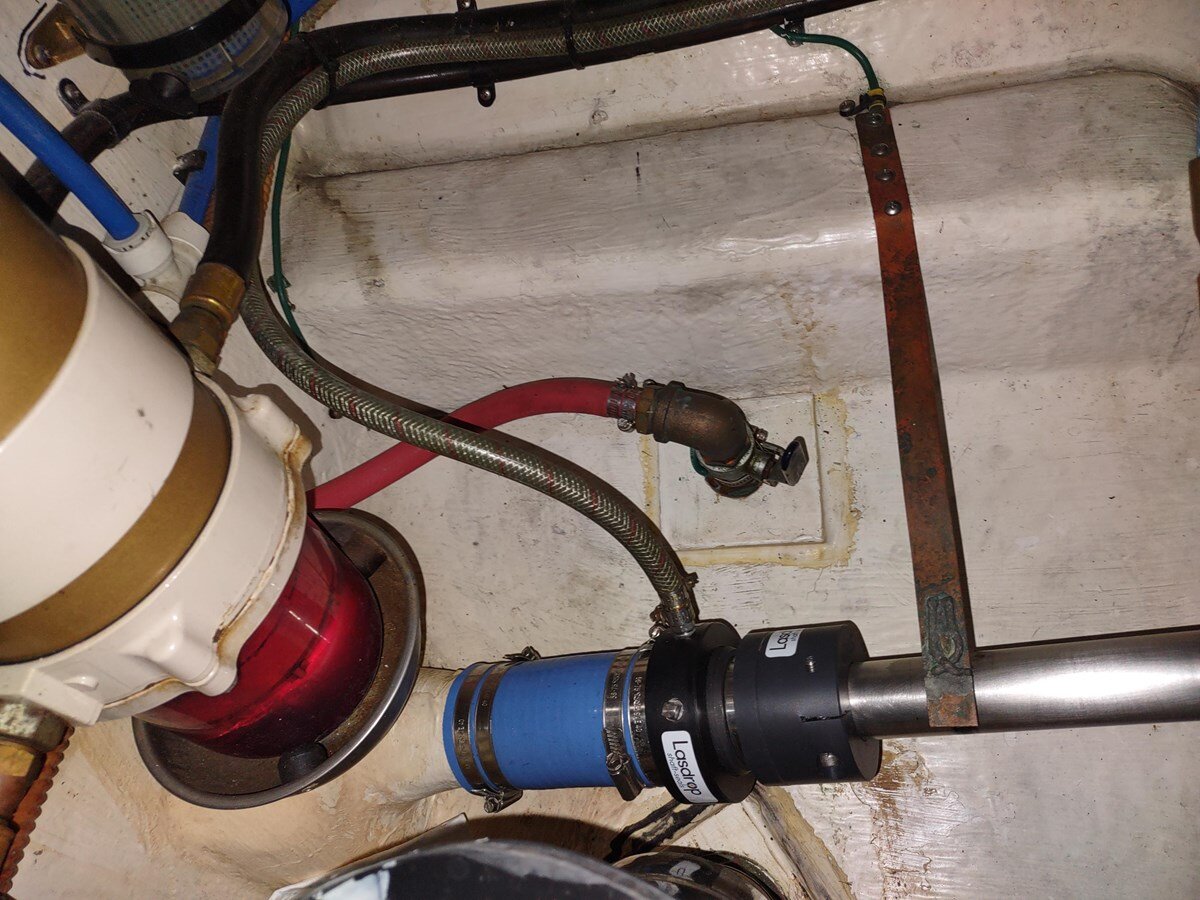 2001-riviera-42-15ce22