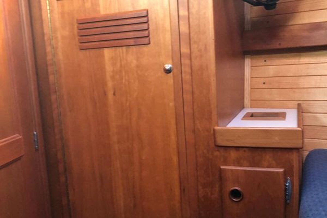 2001-sabre-yachts-36-2-84bb95