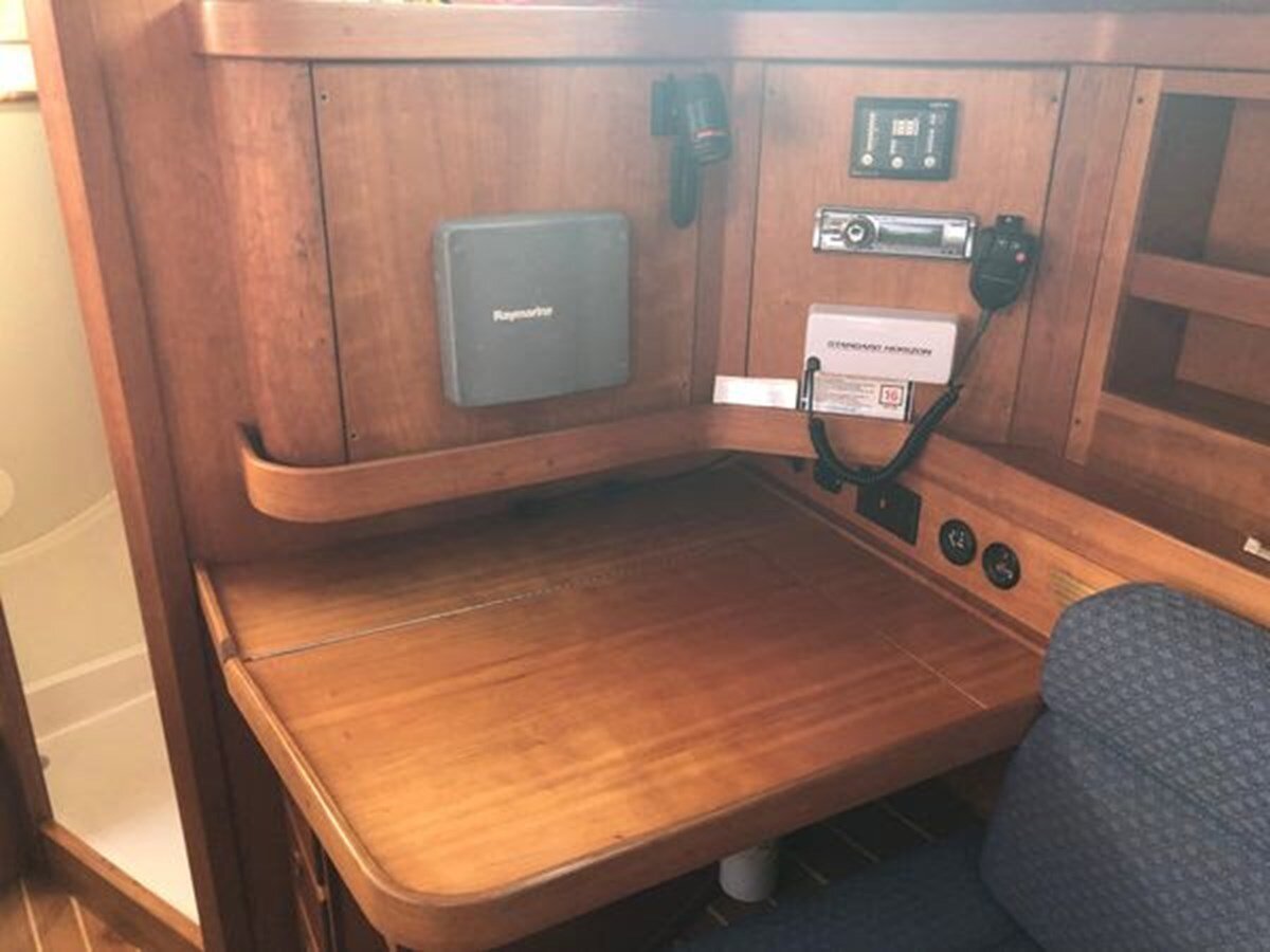 2001-sabre-yachts-36-2-84bb95