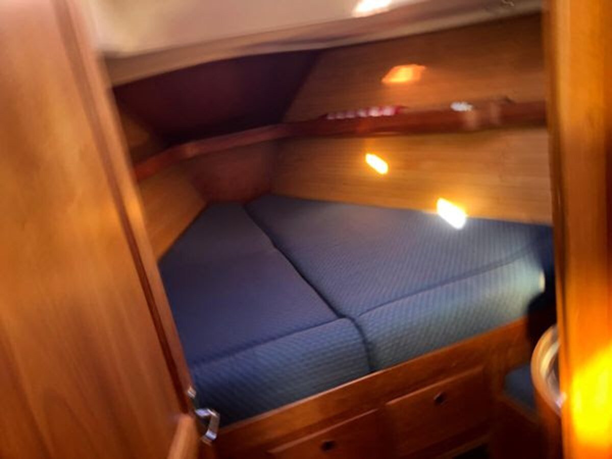 2001-sabre-yachts-36-2-84bb95