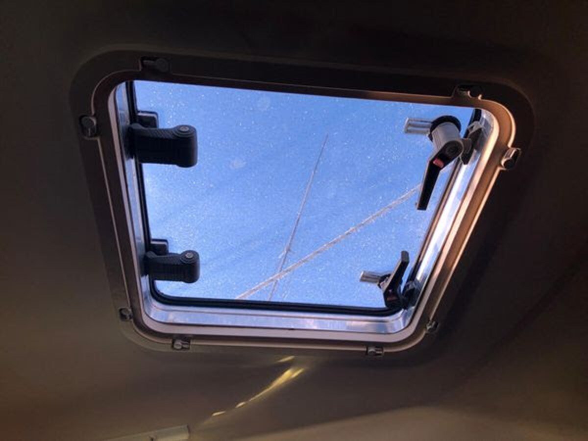 2001-sabre-yachts-36-2-84bb95