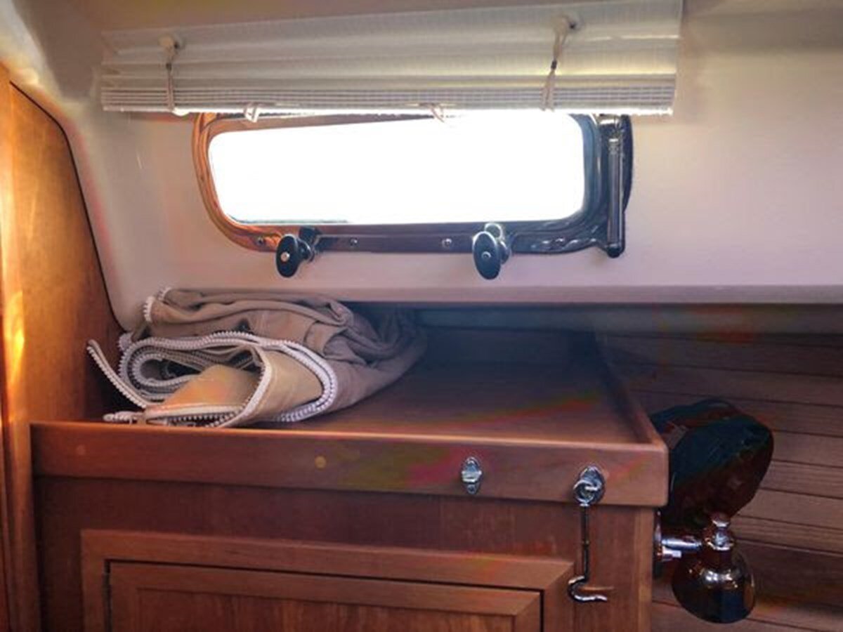 2001-sabre-yachts-36-2-84bb95