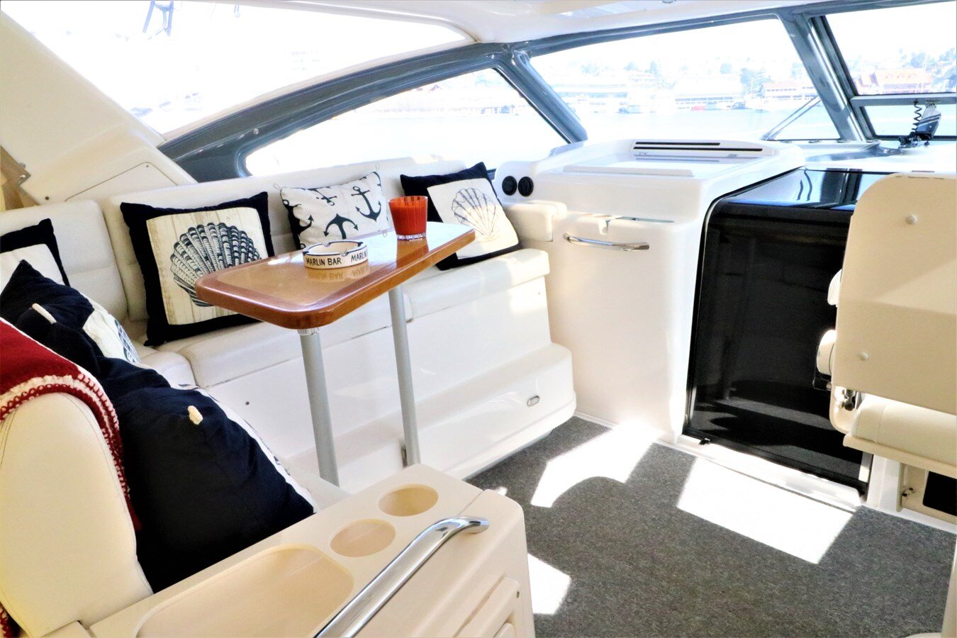 2001-tiara-55-42bf18