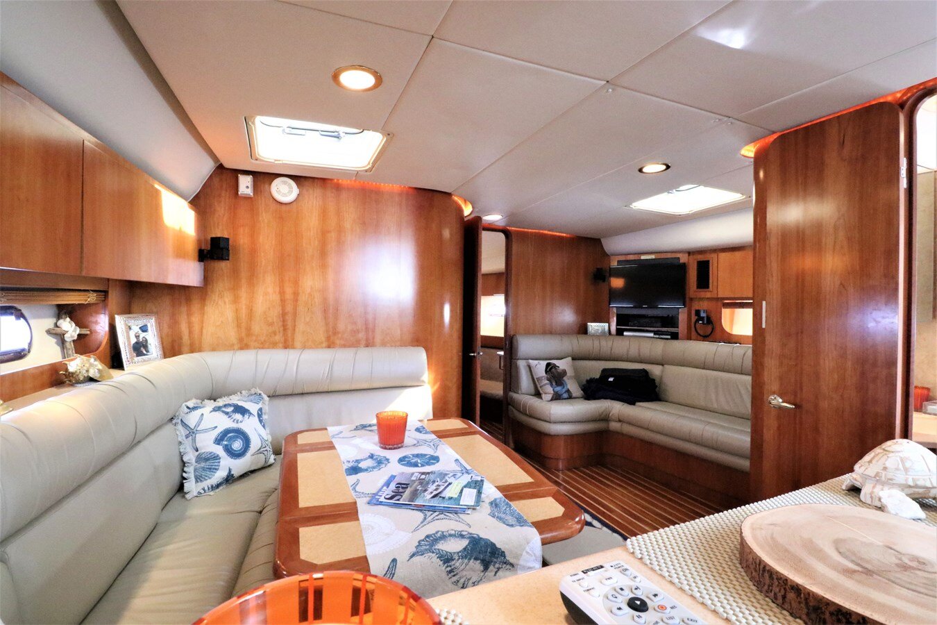 2001-tiara-55-42bf18