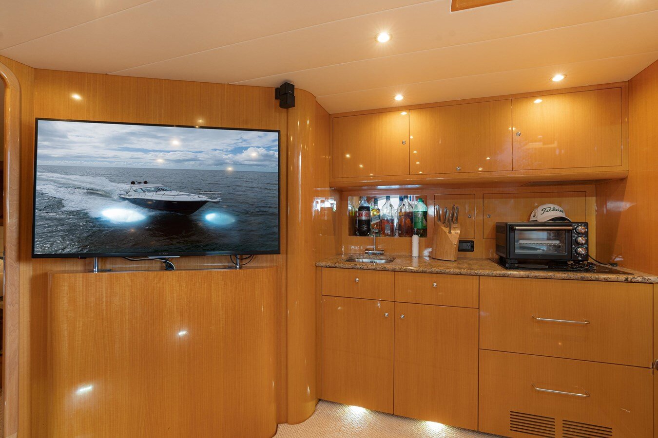 2001-uniesse-48-876ed7