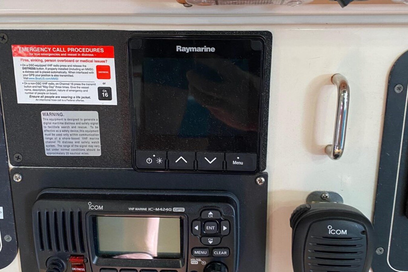 2001-voyage-yachts-43-8-c7ab97