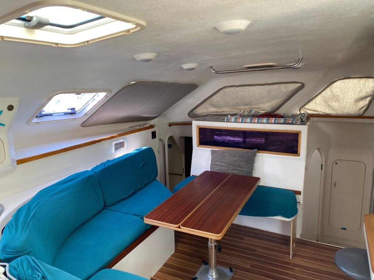 2001-voyage-yachts-43-8-c7ab97