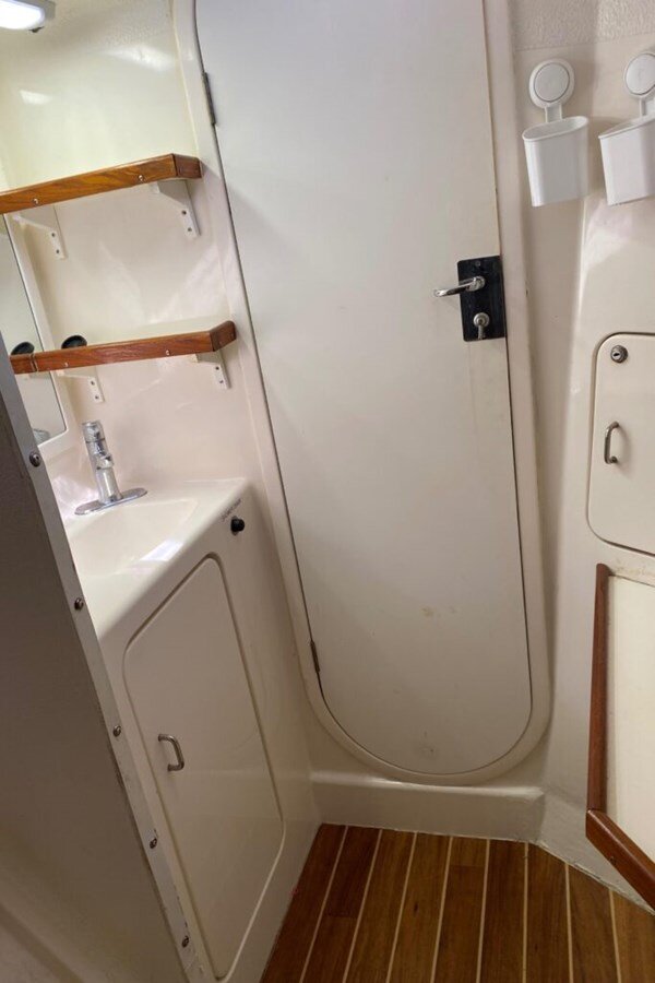 2001-voyage-yachts-43-8-c7ab97