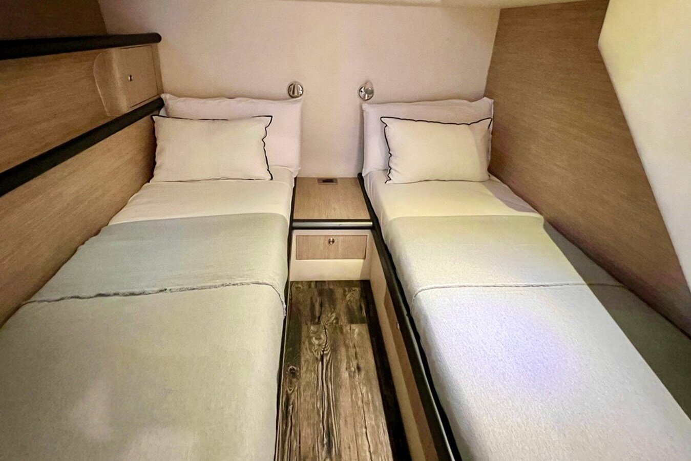 2002-alfamarine-62-3-ad4412