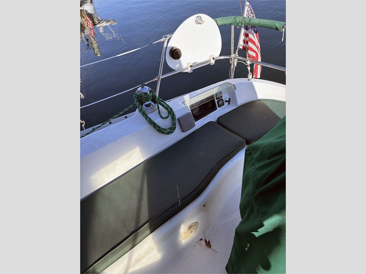 2002-beneteau-34-1-fa6876