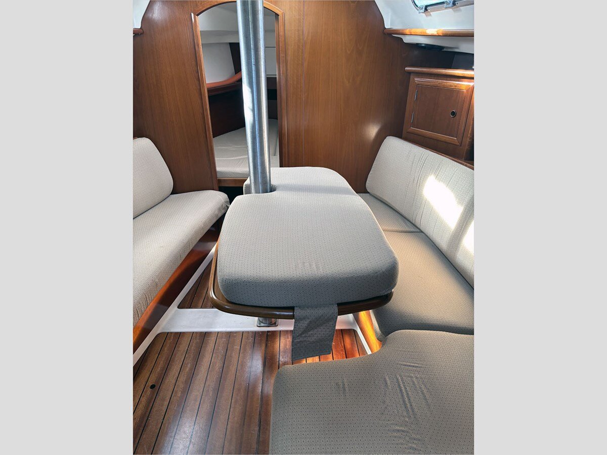 2002-beneteau-34-1-fa6876