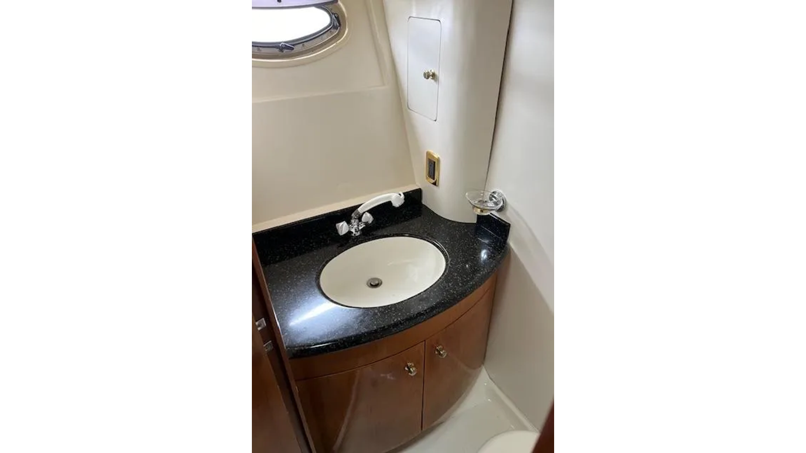 2002-carver-59-2-3d95f7