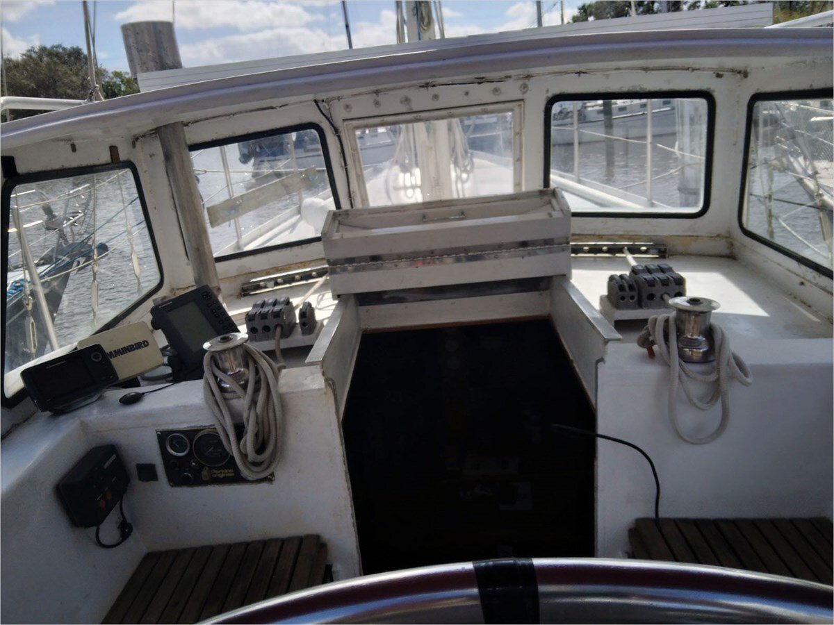 2002-custom-steel-yachts-37-1-d82d9f