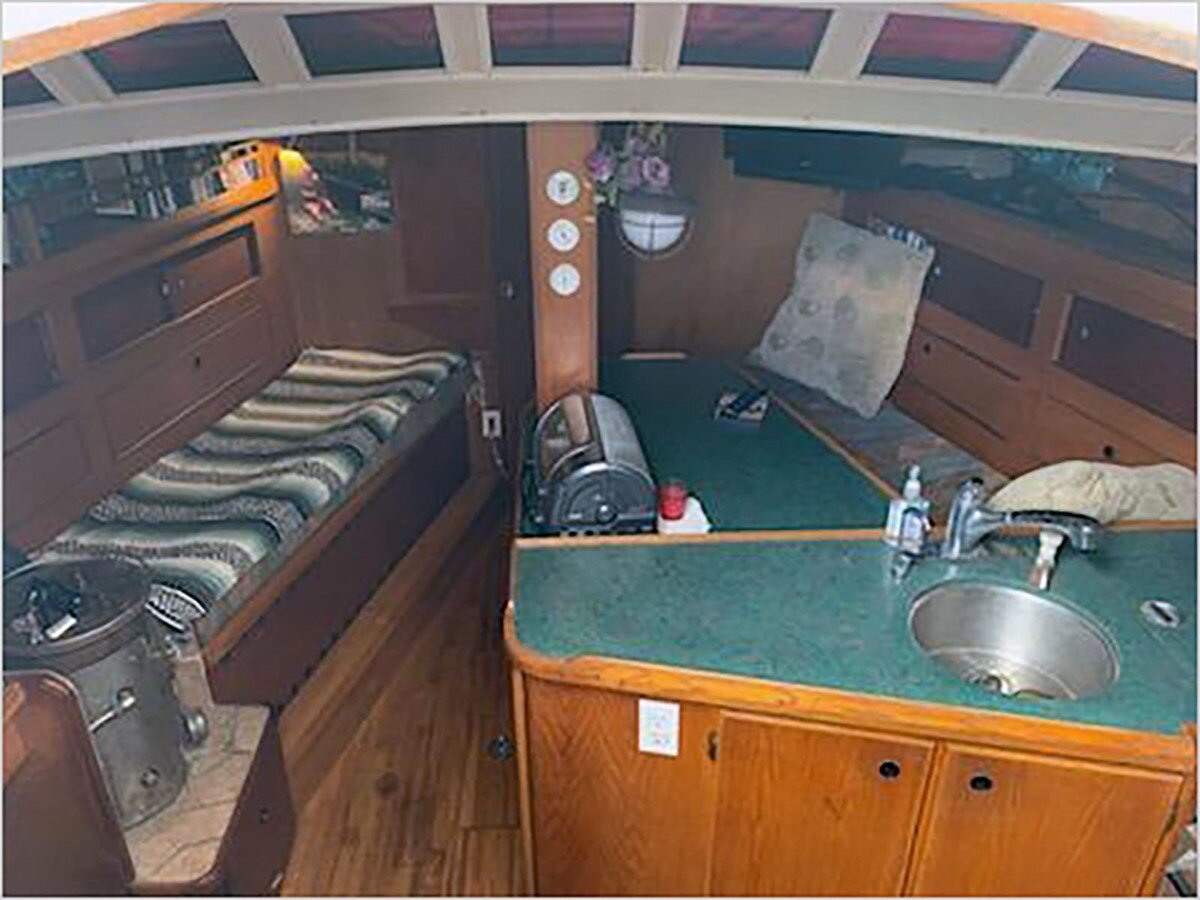 2002-custom-steel-yachts-37-1-d82d9f