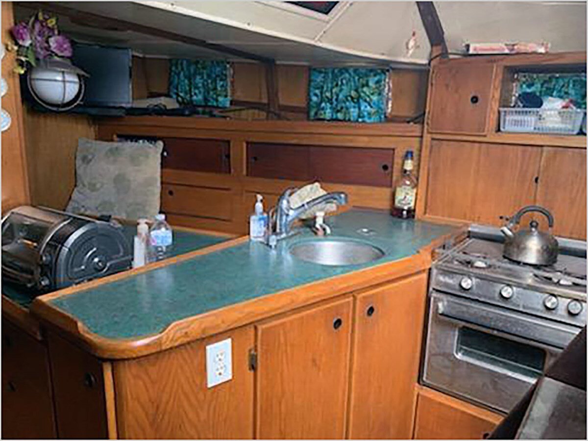 2002-custom-steel-yachts-37-1-d82d9f