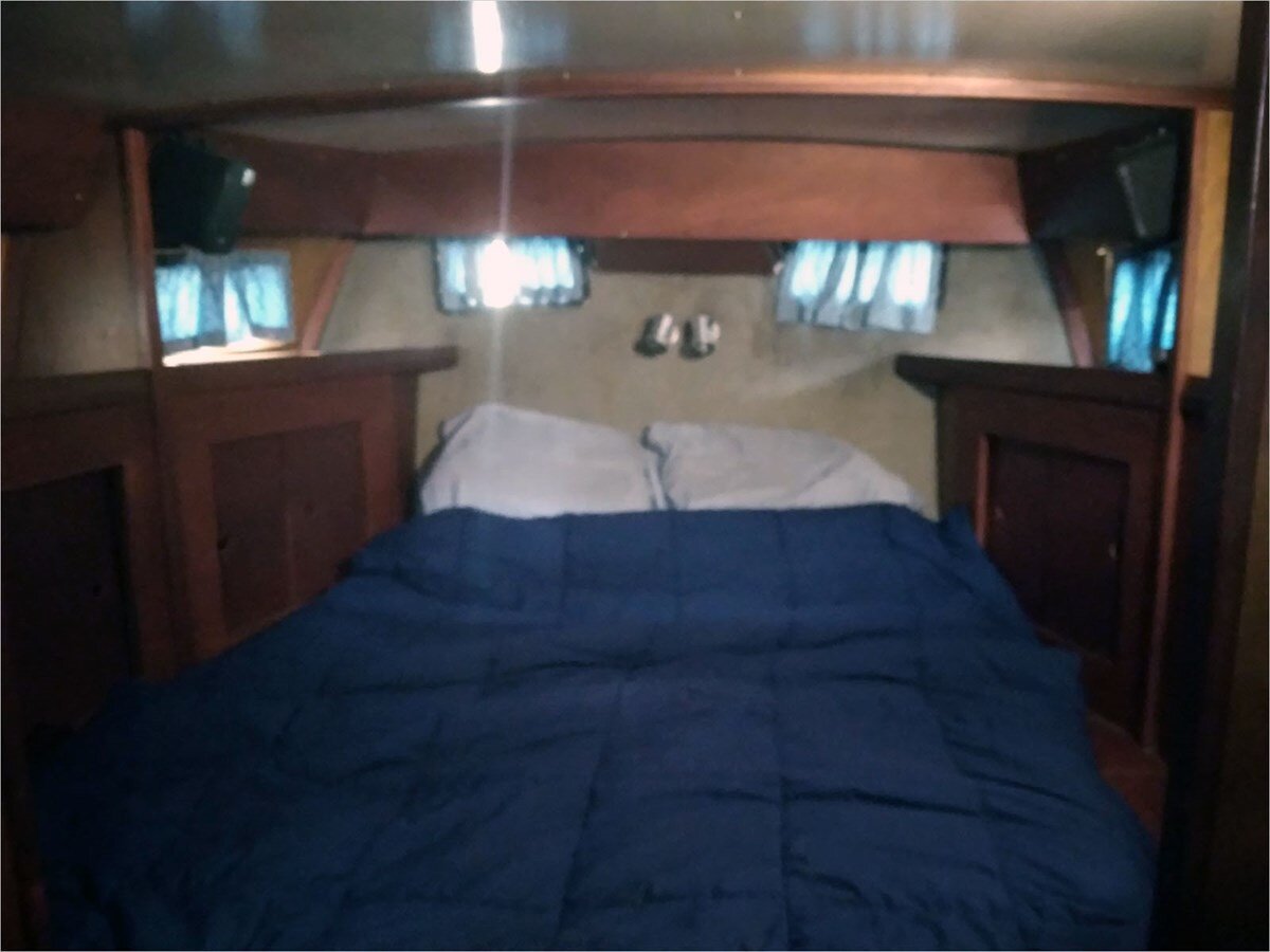 2002-custom-steel-yachts-37-1-d82d9f